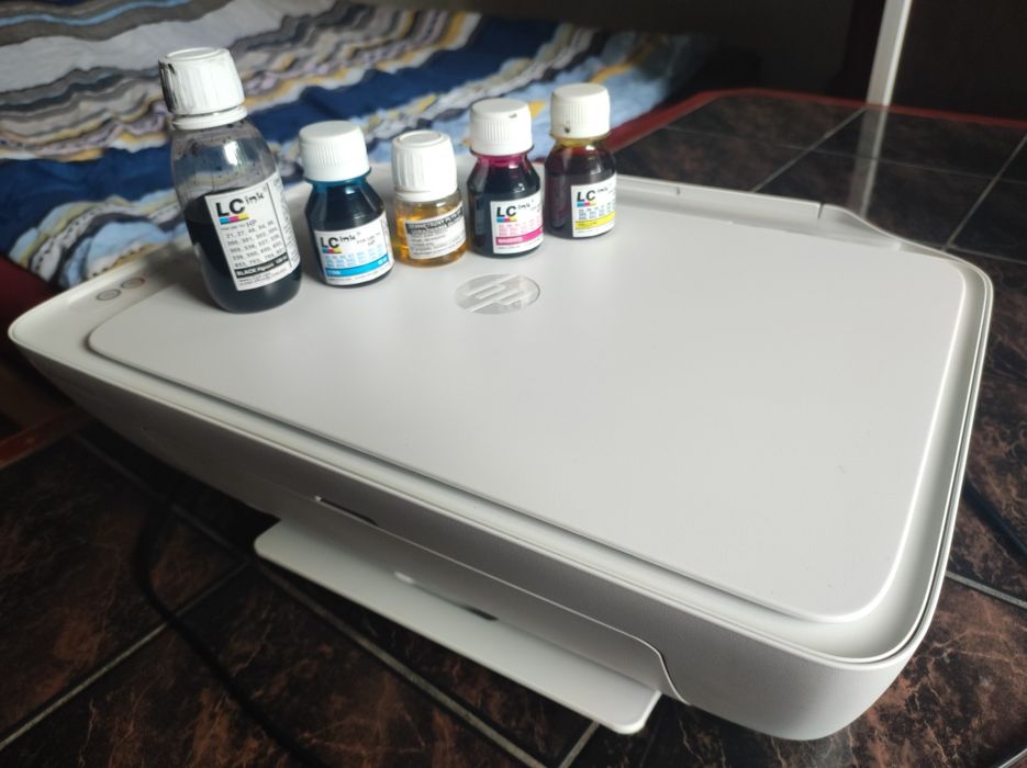 Działająca drukarka ze skanerem HP DeskJet 2810e