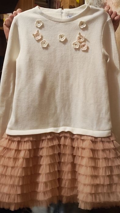 Продам плаття  для дівчинки