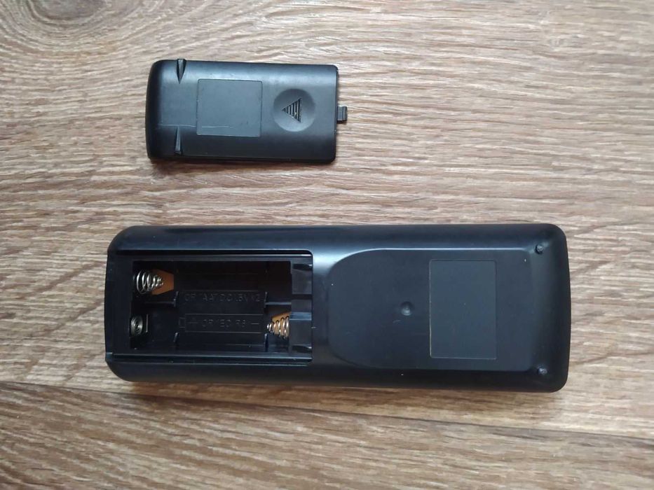 Відеомагнітофон SHARP