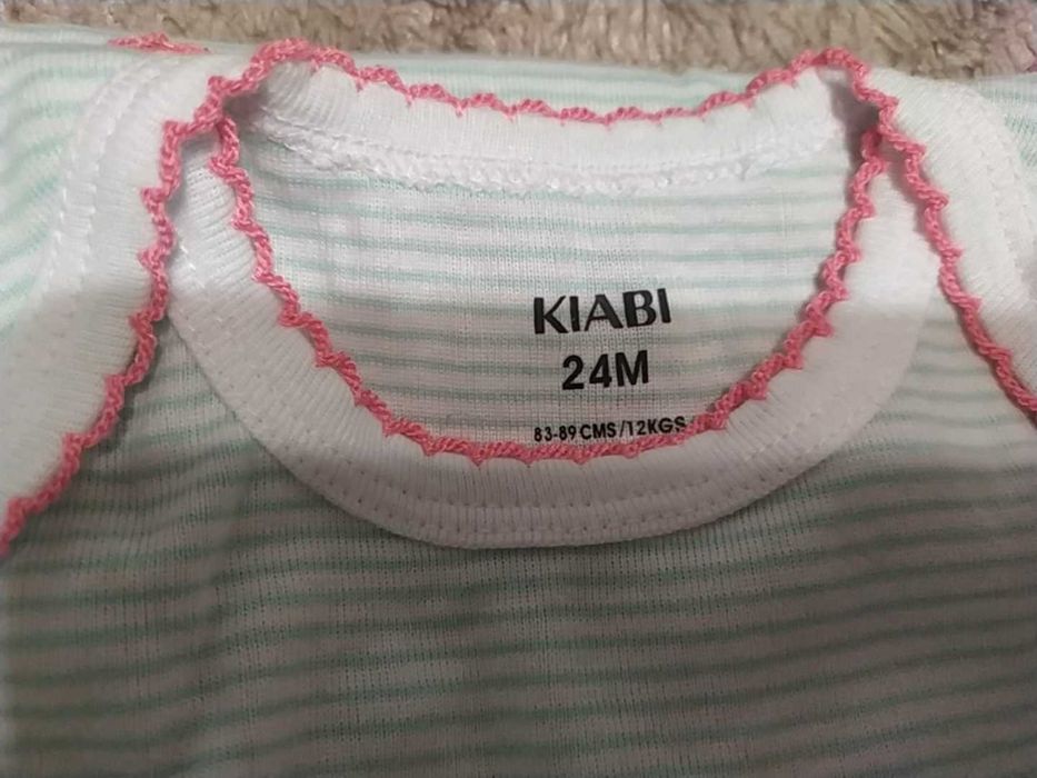 Боді на короткий рукав на дівчинку 2 роки