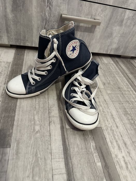 Продам кеди Converse