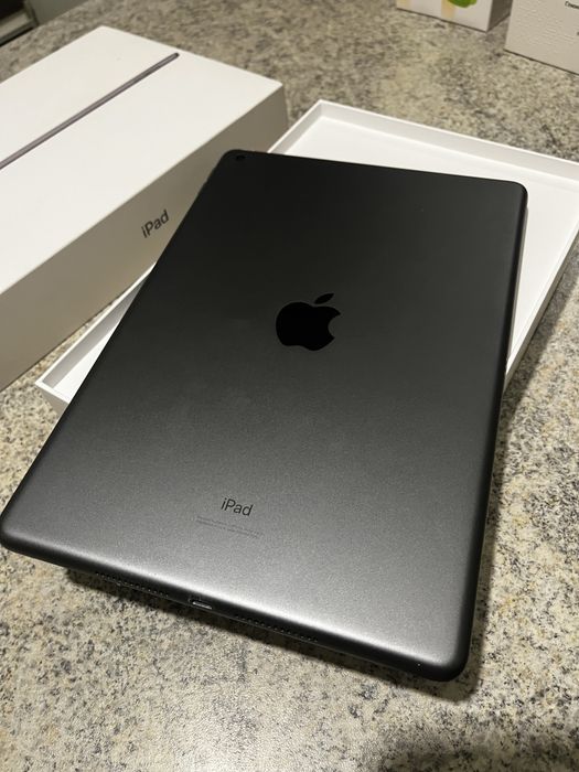 IPad 8 Apple iPad (8th generation)