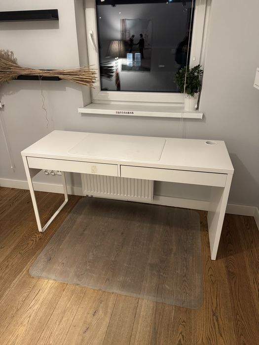 Biale biurke Micke ikea
