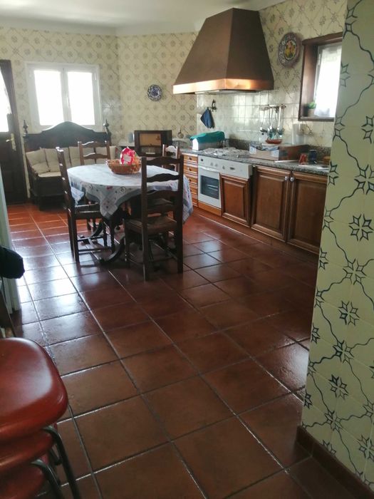 casa d'habitaçao com grande terreno