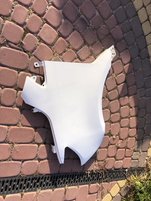 Крила крило на спринтер 907.  Sprinter 907 праве , ліве