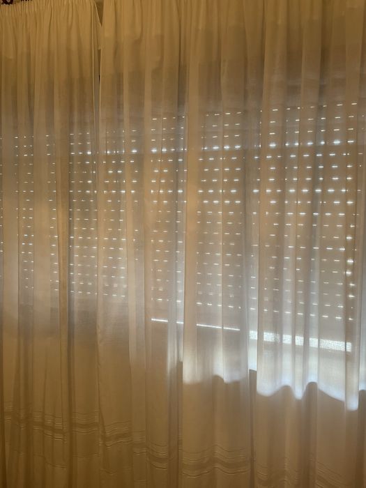 Cortinados brancos