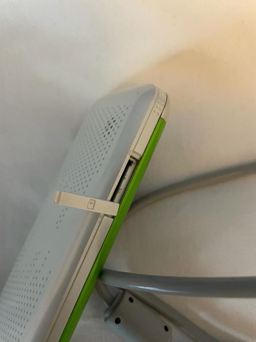 Telemovel ZTE - branco perola e verde