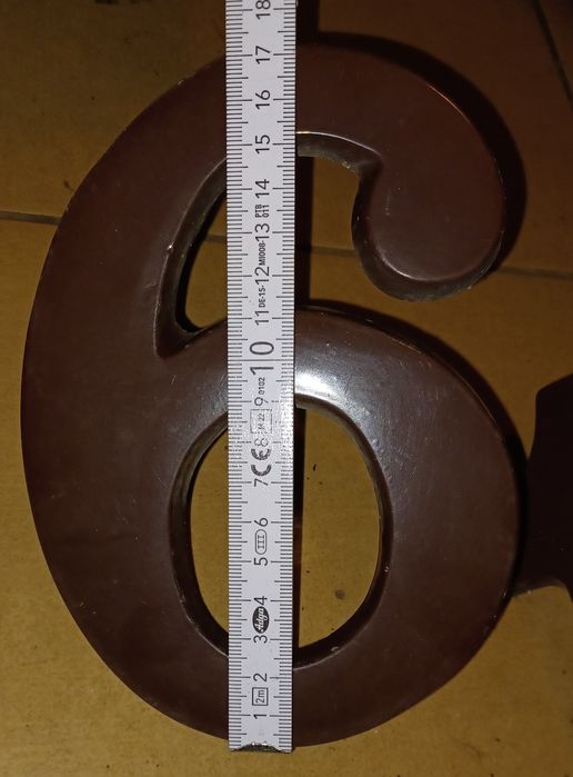 Cyfra numer na elewację domu 6 lub 9 i 1