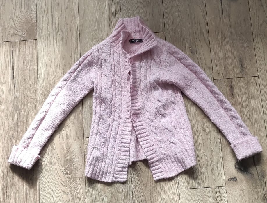 Sweter sweterek różowy na guziki 128-134