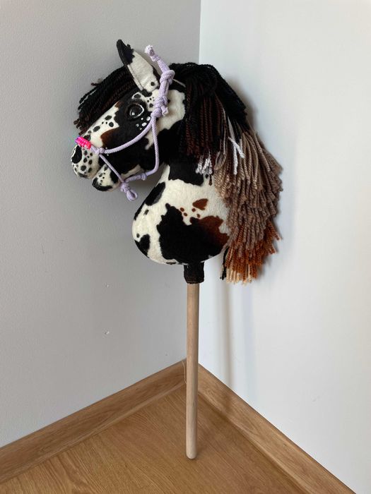 Hobby Horse Appaloosa, srokacz, mały, A4, z kantarem, premium