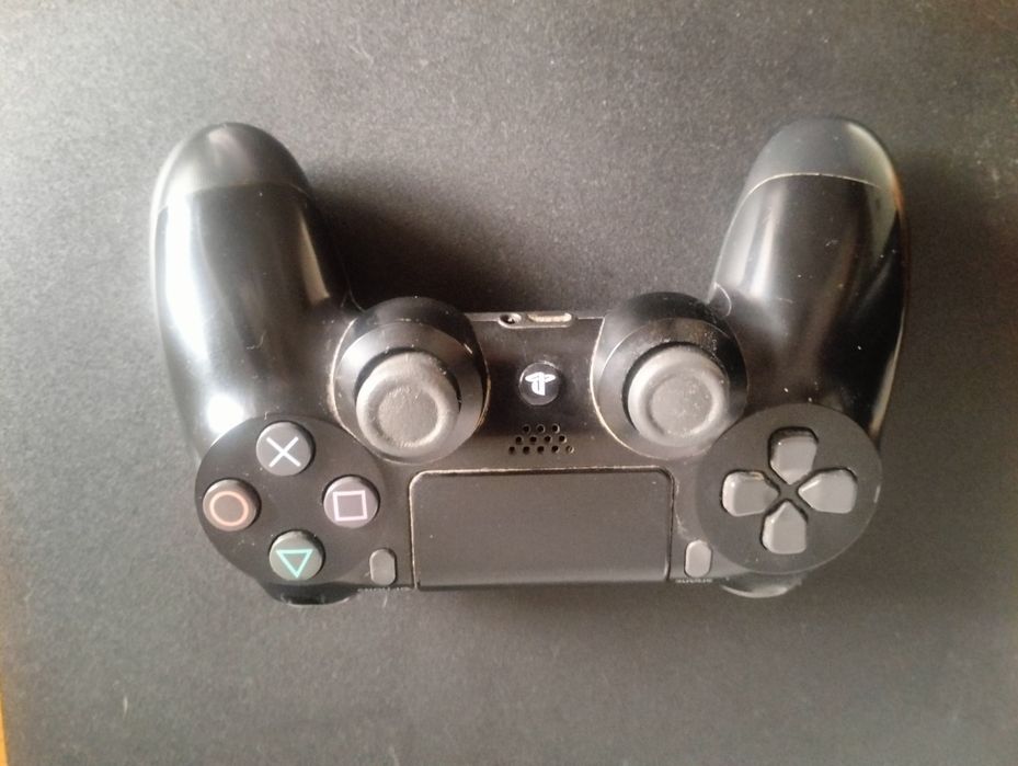 Comando PS4 Original (Sony) - Com drift ligeiro