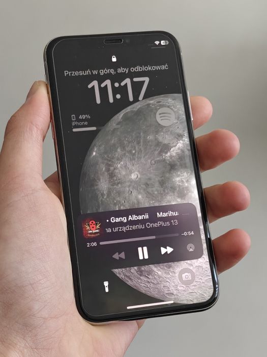 iPhone xs srebrny
