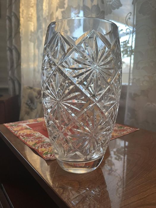 Кришталева ваза 2 вази в наявності