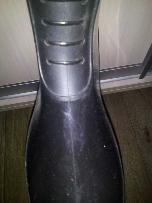 40 р Новие резиновые полусапоги