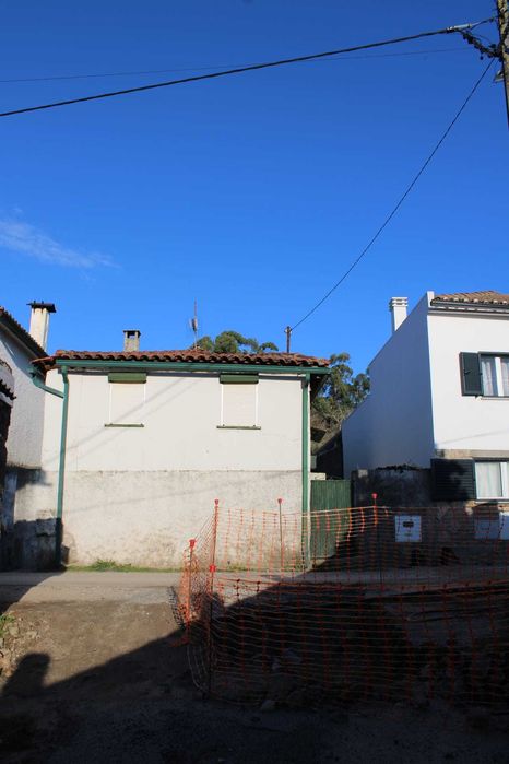 Casa para Reconstrução com terreno