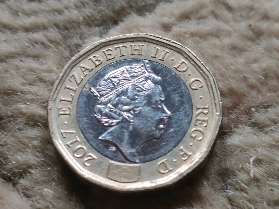 moeda rara de one pound, uma libra queen elizabeth 2017