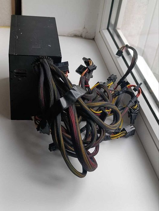 Блок питания OCZ GameXStream 850W.