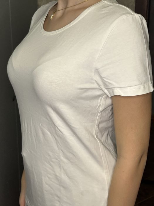 Футболка біла гарний стан