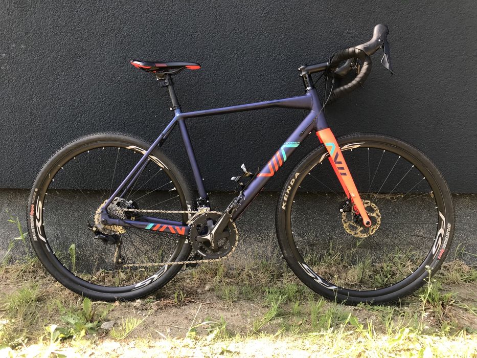 Rower Gravel Orbea Terra H30 D carbon shimano 105 tubeless super stan