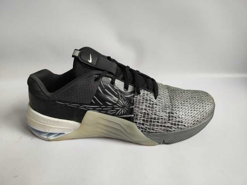 - Nike Metcon 8 AMP - Buty treningowe r. 49,5