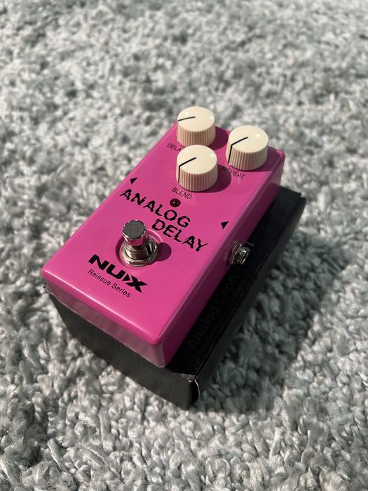 Efekt gitarowy Nux Analog Delay