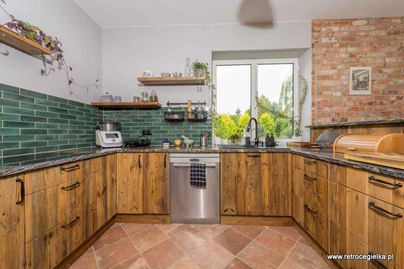 Fronty kuchenne ze starego drewna – usłojenie równoległe