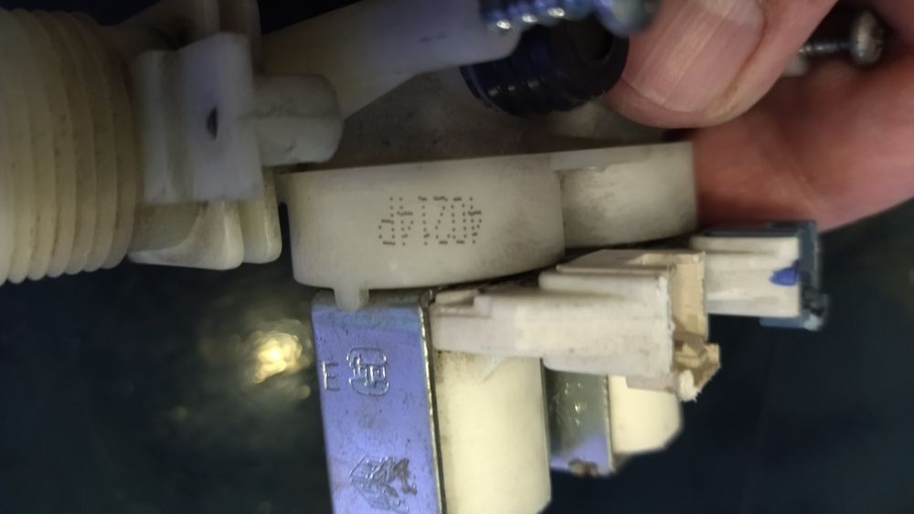 блок клапанів пралки