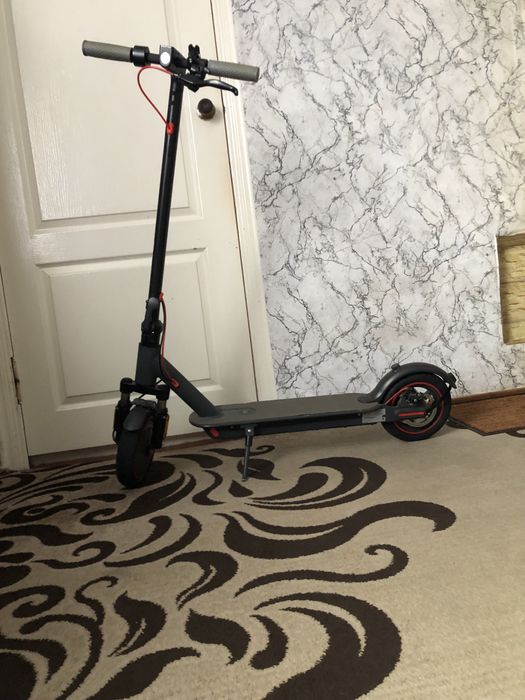 Електро  самокат ксіомі