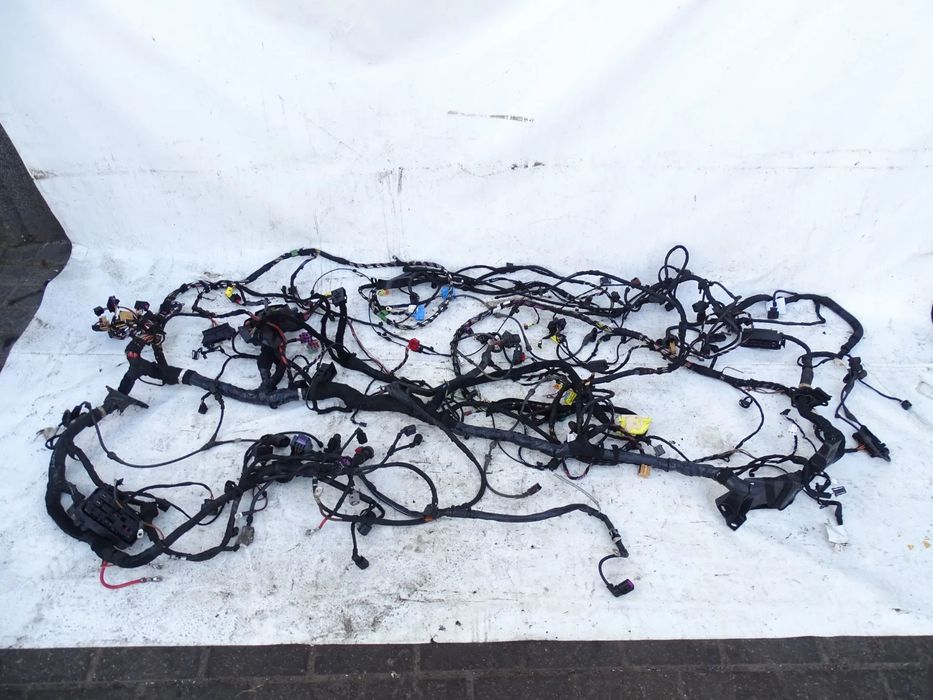 WIĄZKA INSTALACJA SILNIKA KABINY VW SCIROCCO III 3 137 1.4 TSI EUROPA F-VAT