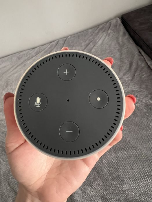 Розумна смарт-колонка Amazon Echo Dot з Bluetooth