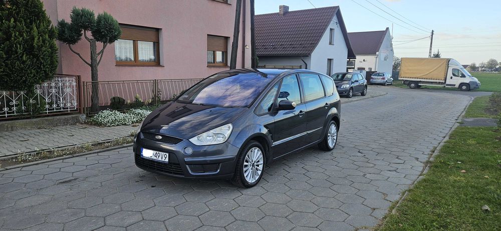Ford S-Max