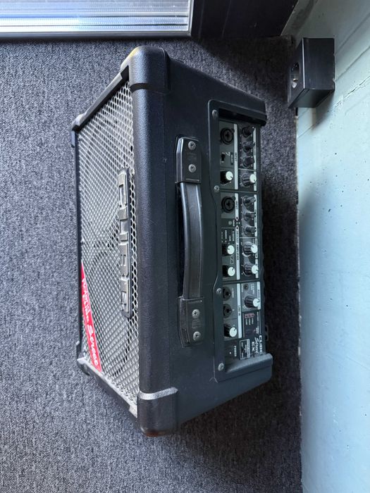 roland cube street ex + батарейки + зарядка