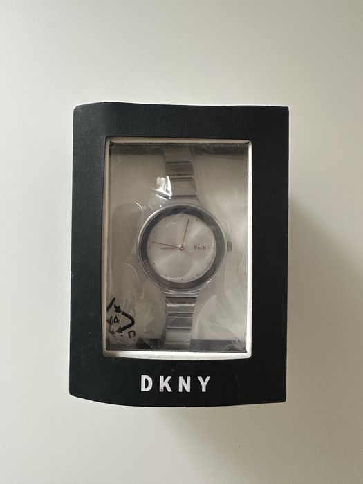 Жіночий годинник DKNY Astoria NY 2695