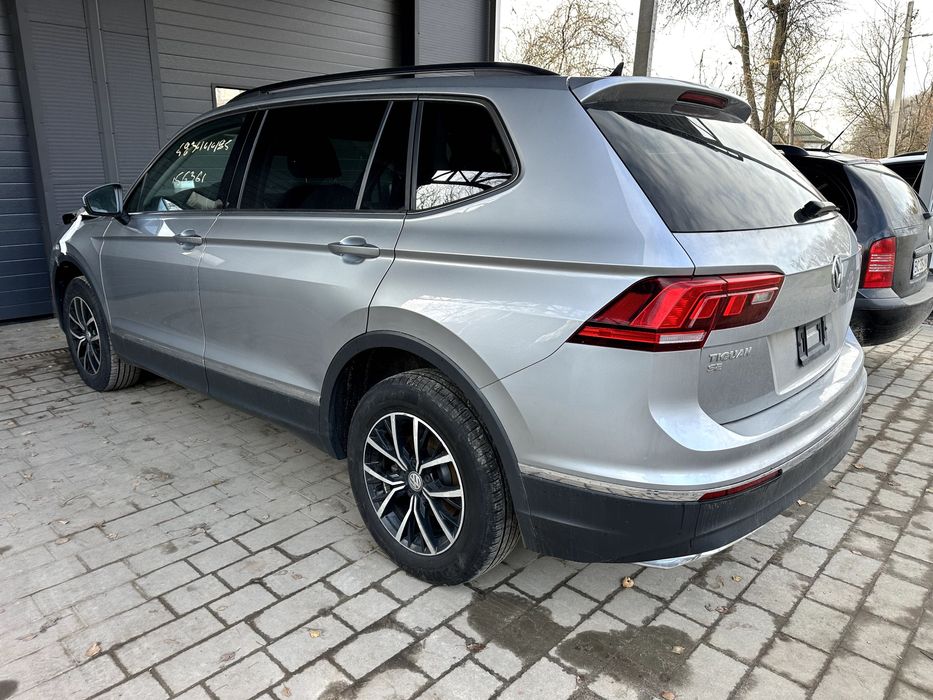 VW TIGUAN SE Allspace USA 21р колір LB7S Розбірка Запчастини Двері