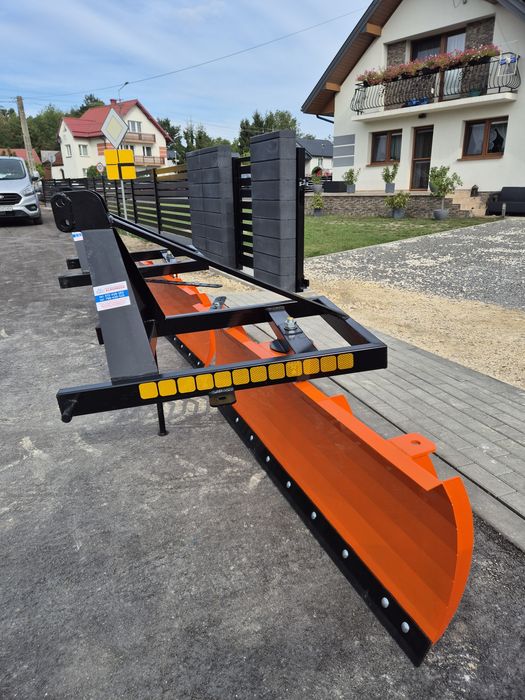 Solidny pług do śniegu obracany na tył ciągnika 1.6 m
