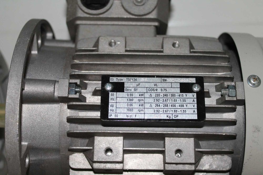 Napęd do paszociągu spiralnego z silnikiem 0,55 kW