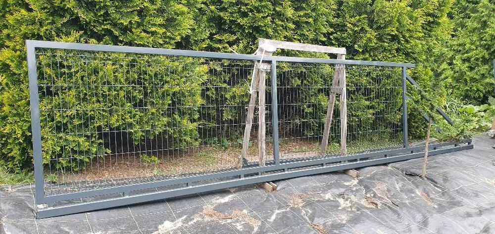 Brama przesuwna panelowa 4m x 1,5 m prawa antracyt