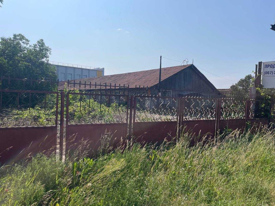 Прдаж комерційноі ділянки