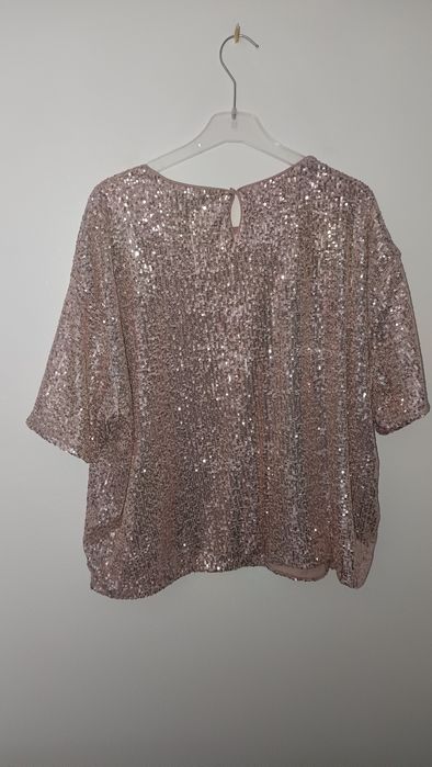 Tshirt brilhante de lantejoulas