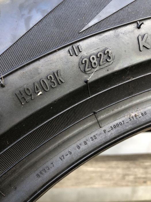 Шини 18 235/55 Pirelli 2023р.