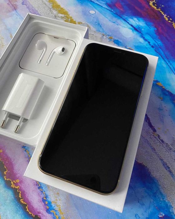 iPhone XR Yellow Новий