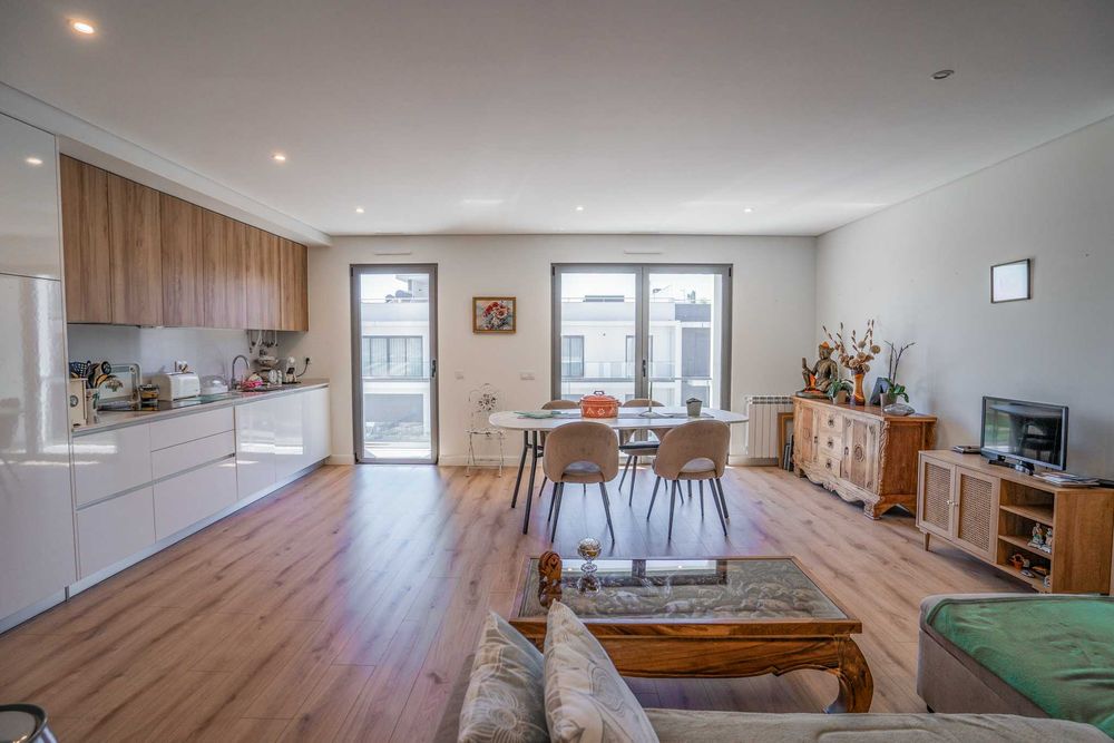 Apartamento T2 Semi-novo Caldas da Rainha