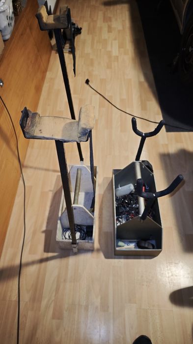 2 x aviões RC + drone + carro a gasolina + material