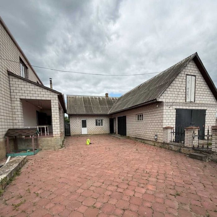 Продається будинок в Гнівані