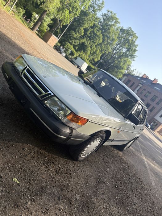 Saab 900 1993 rok