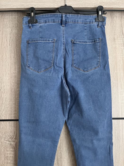 Spodnie jeansowe Primark r.L