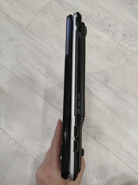 Ноутбук Emachines E730Z series