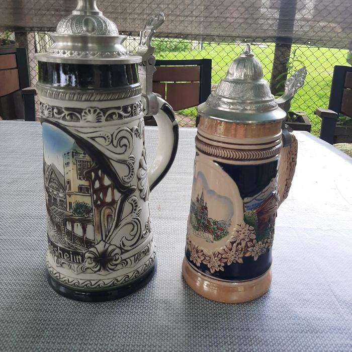 Dwa ceramiczne kufle do piwa