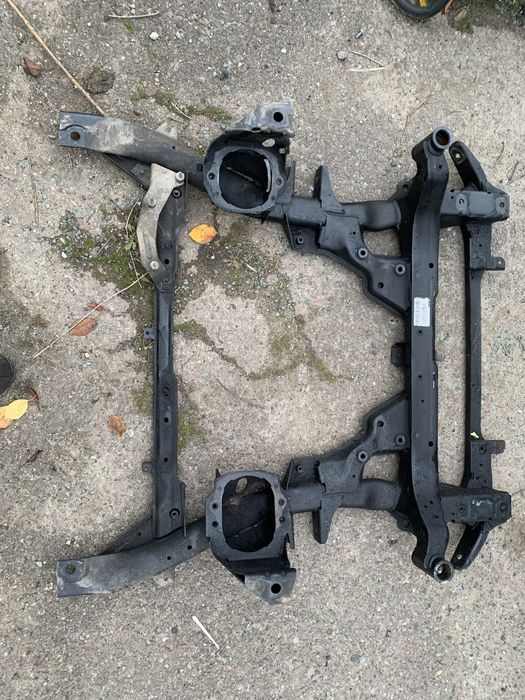 Підрамник BMW X5 e70 X6 e71