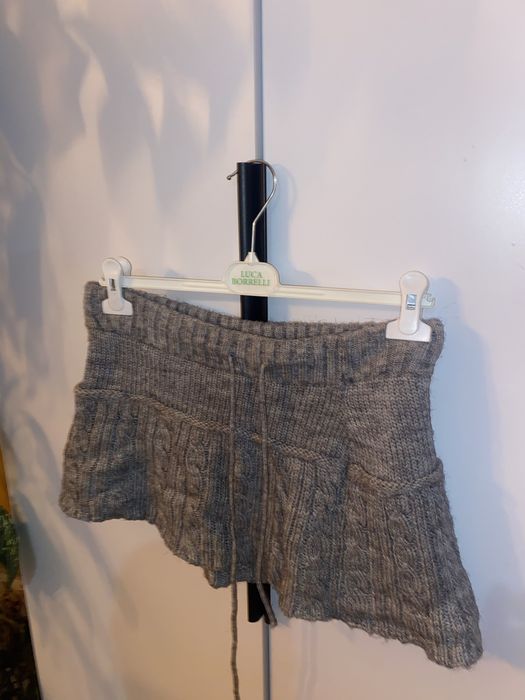 Тепла жіноча спідничка